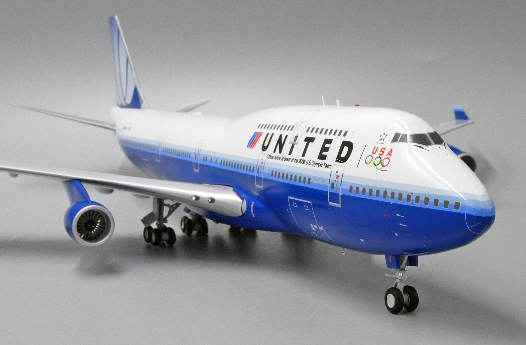 N199UA W/STAND 150PC Details about   JCWINGS JC2268 1/200 UNITED AIRLINES B747 U.S OLYMPIC REG 