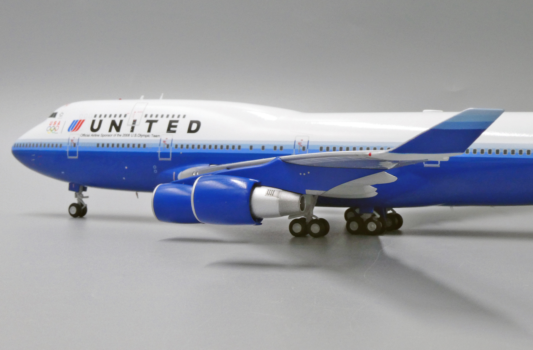 N199UA W/STAND 150PC OLYMPIC REG Details about   JCWINGS JC2268 1/200 UNITED AIRLINES B747 U.S 