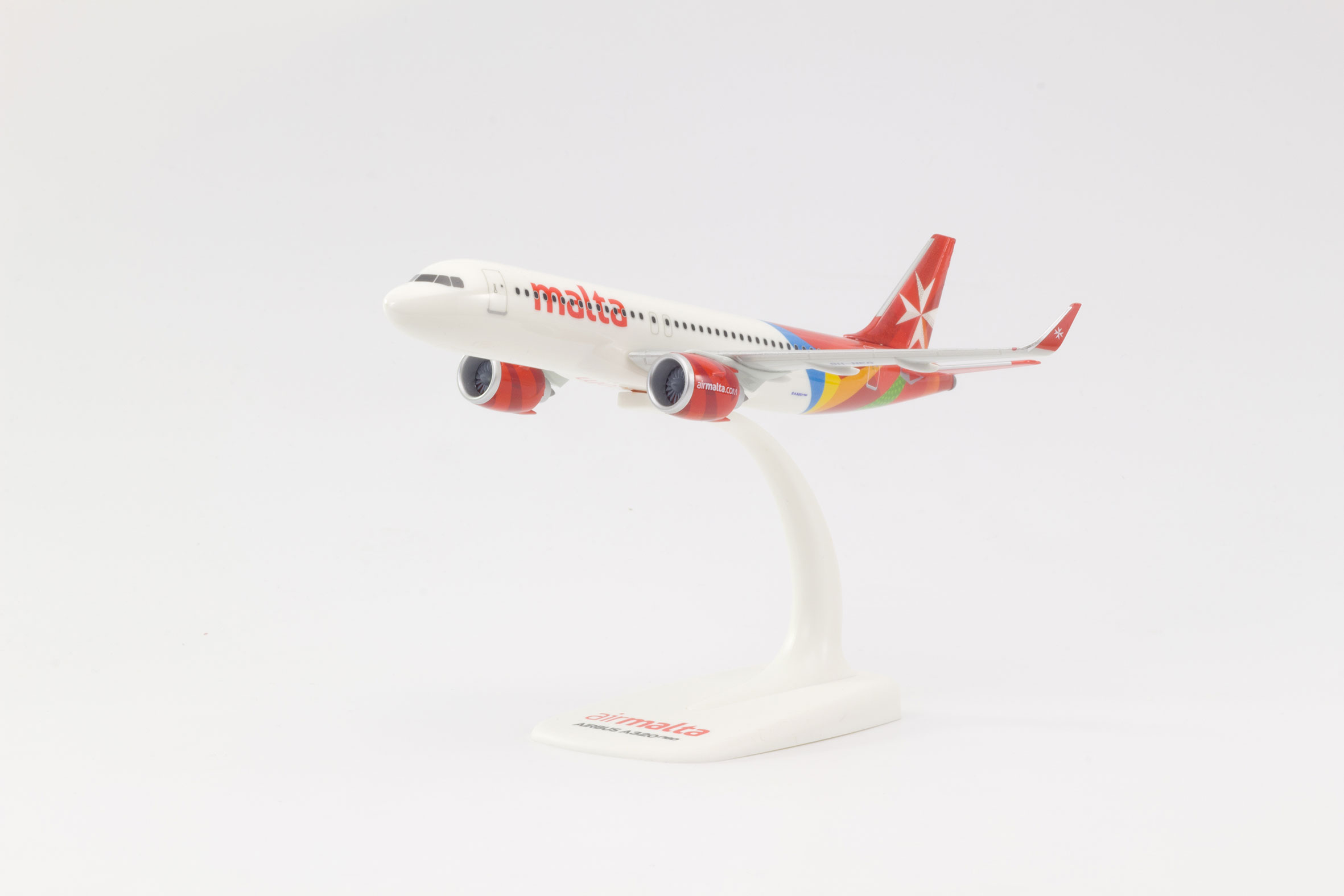 Herpa SnapFit 1200 612418 Air Malta Airbus