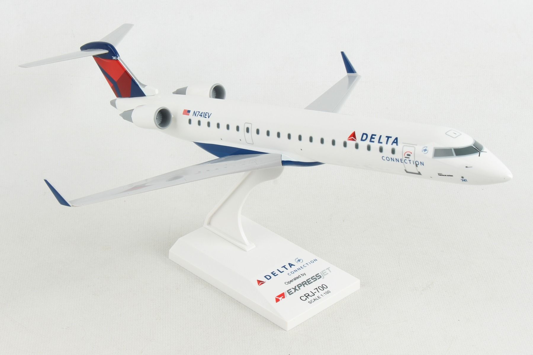 Details about   SKR915 Skymarks CRJ900 1/100 Model N181GJ Delta Air Lines 