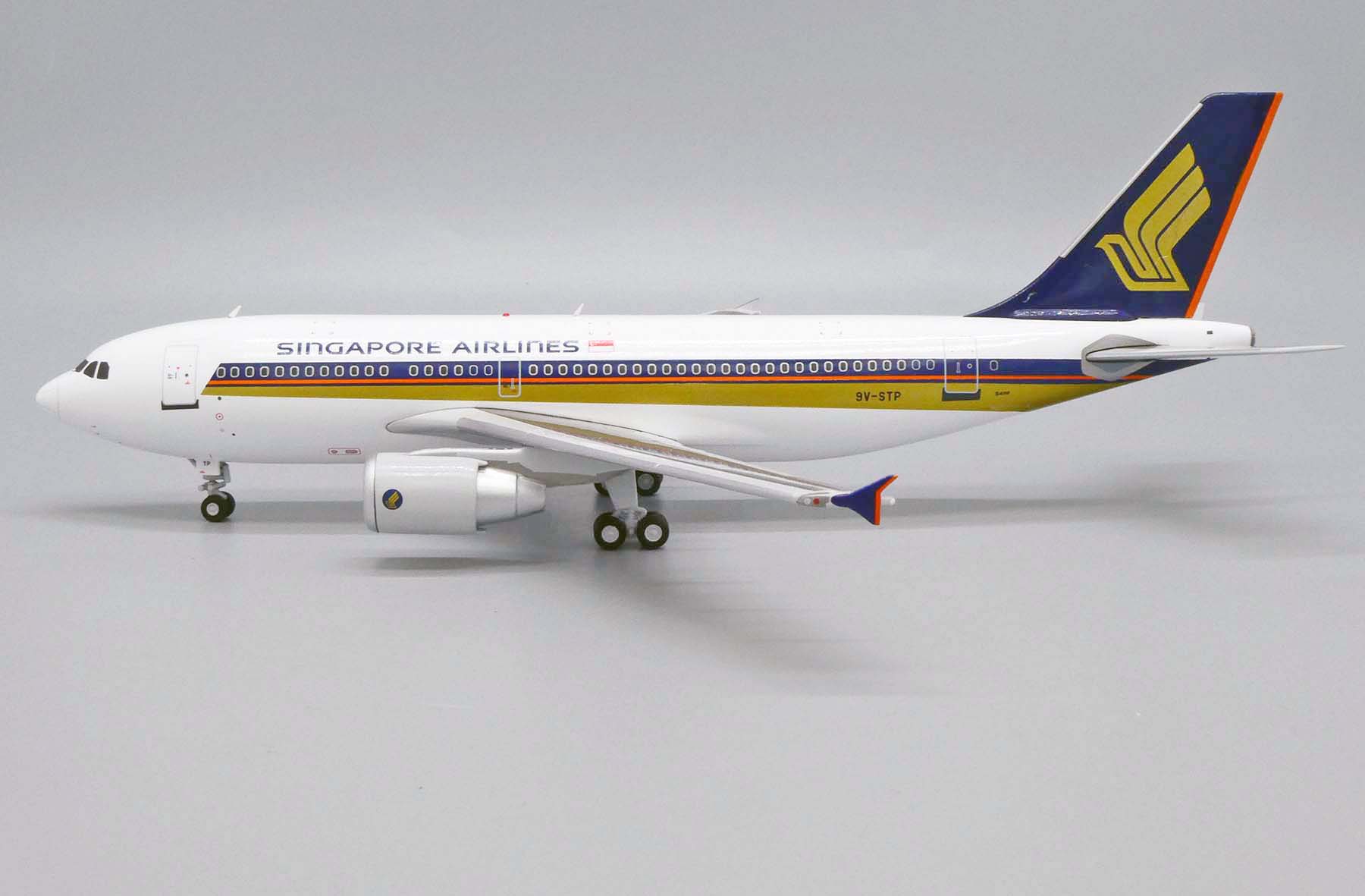 NEW 1:200 JC WINGS SINGAPORE AIRLINES AIRBUS A310-300 9V-STP MODEL EW2313001 