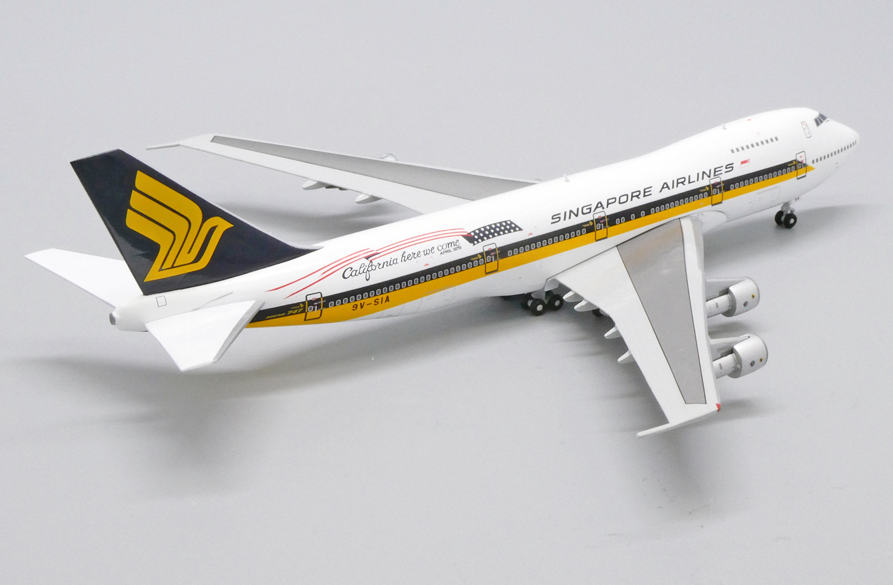 Singapore Airlines Boeing 747-200