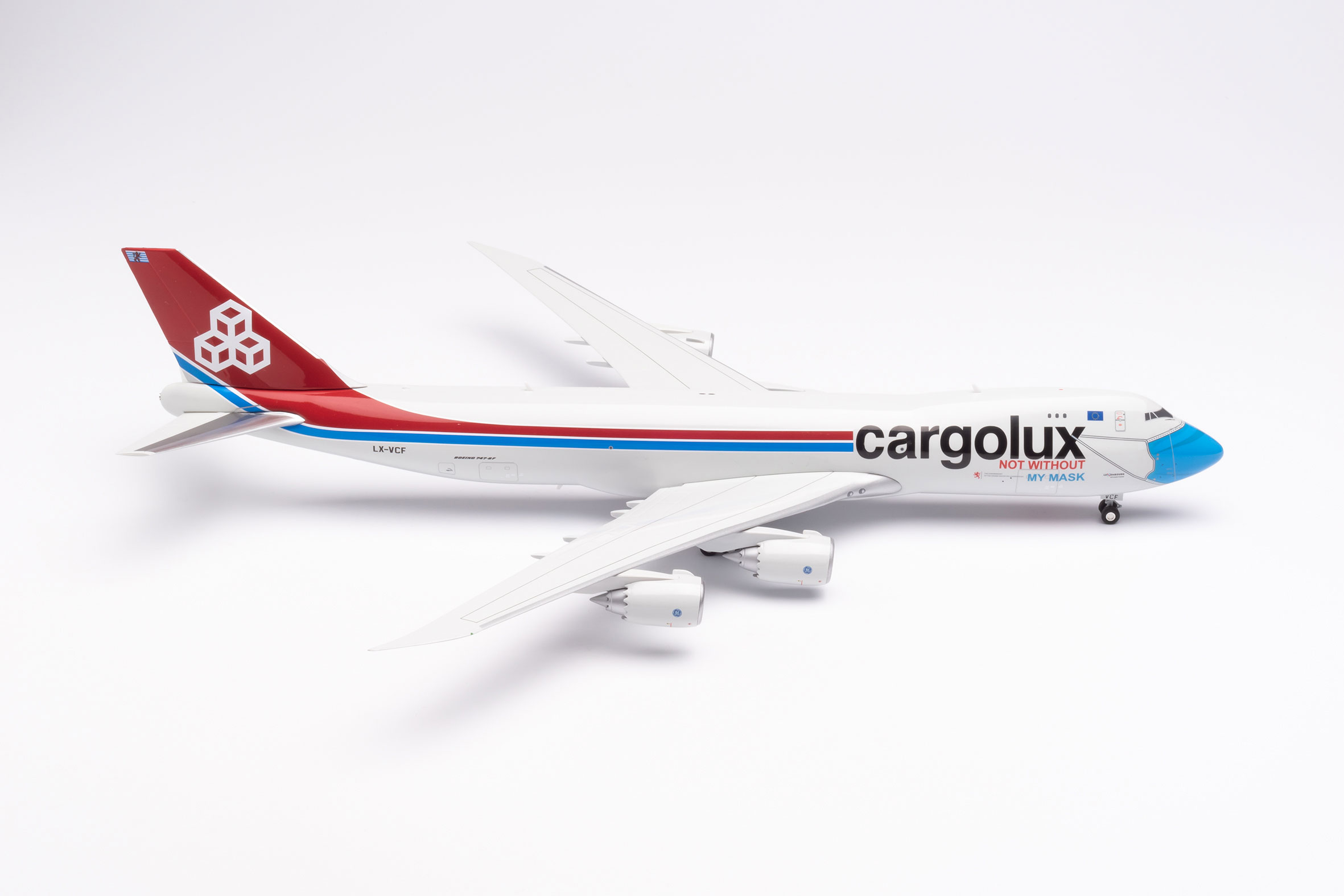 Flight Miniatures Cargolux Airlines Boeing 747-400 1:250 Scale Display Model with Stand