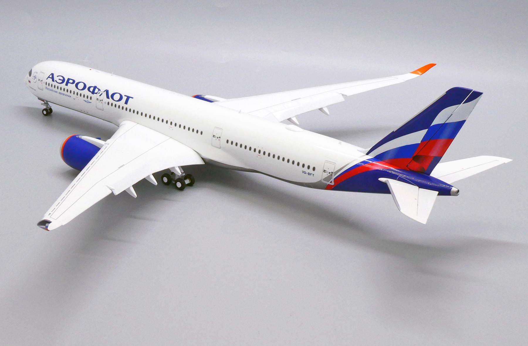 Details about   JCWINGS JC2430A 1/200 AEROFLOT A350-900XWB FLAP DOWN REG VQ-BFY WITH STAND 