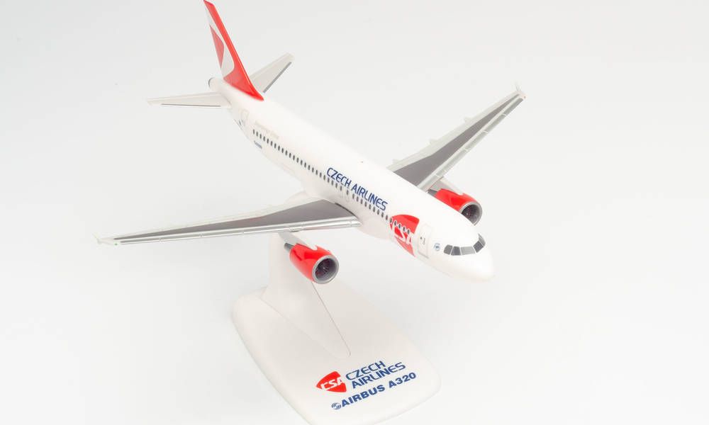 Airbus A320 CSA Czech Airlines Herpa Snap Fit Collectors Model Scale 1:200 G 
