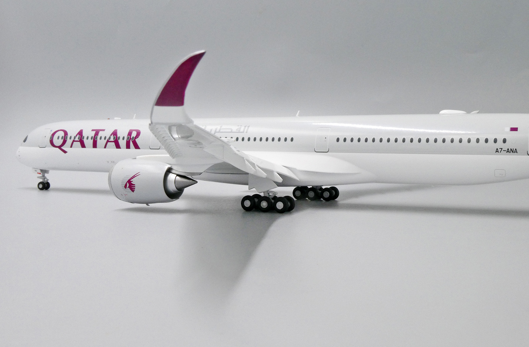 JC Wings 1200 XX2201A Qatar Airways Airbus