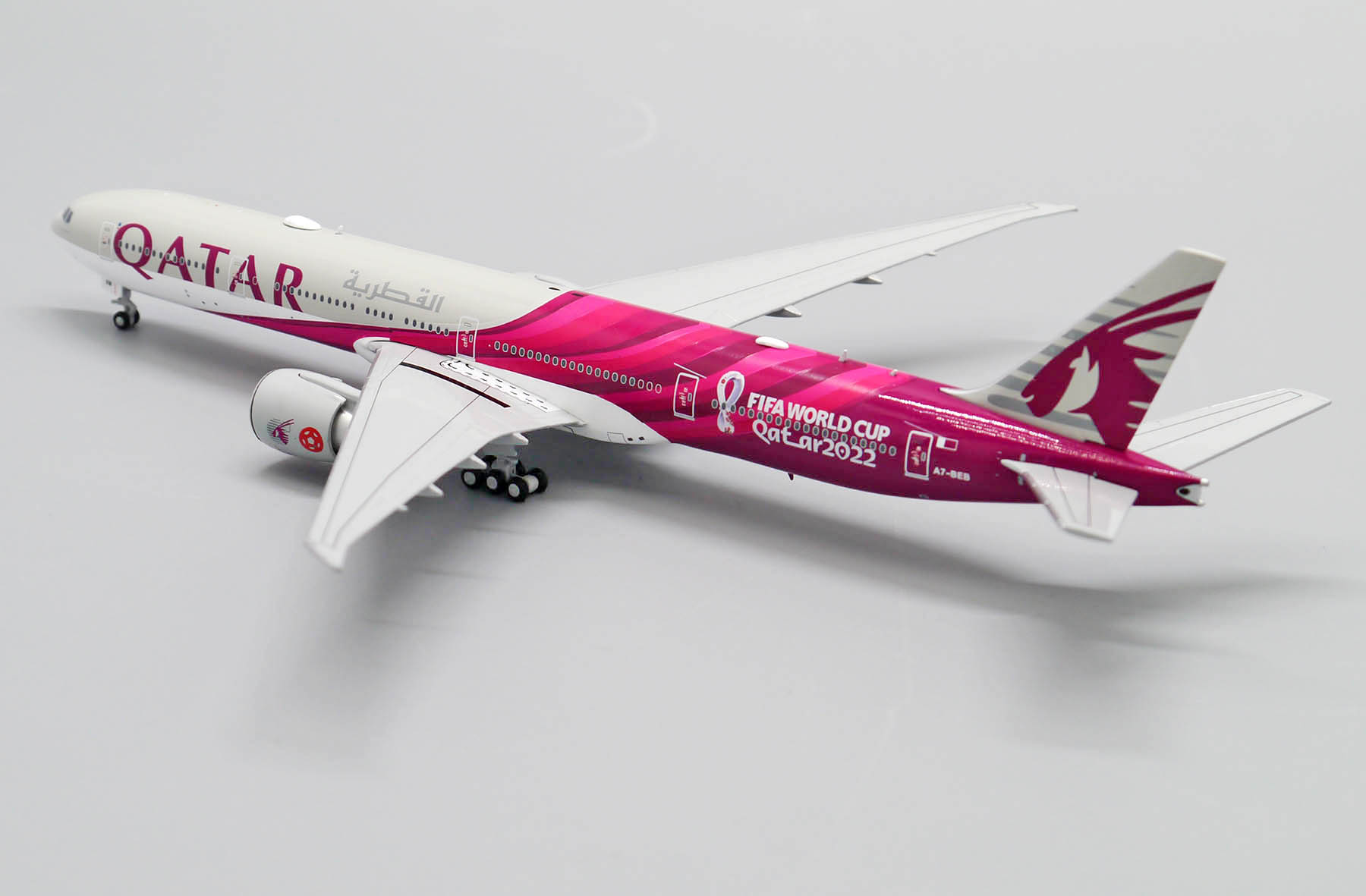 無料発送 Jcwings製 カタール航空 77 300er 1 0 航空機