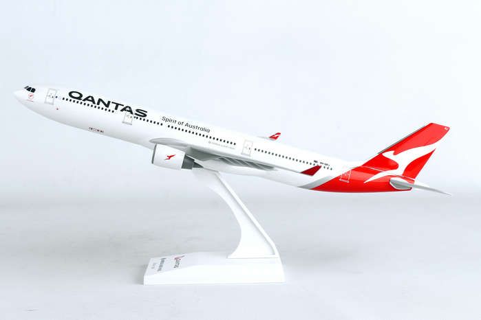 ScaleModelStore.com :: Skymarks 1:200 - SKR928 - Qantas