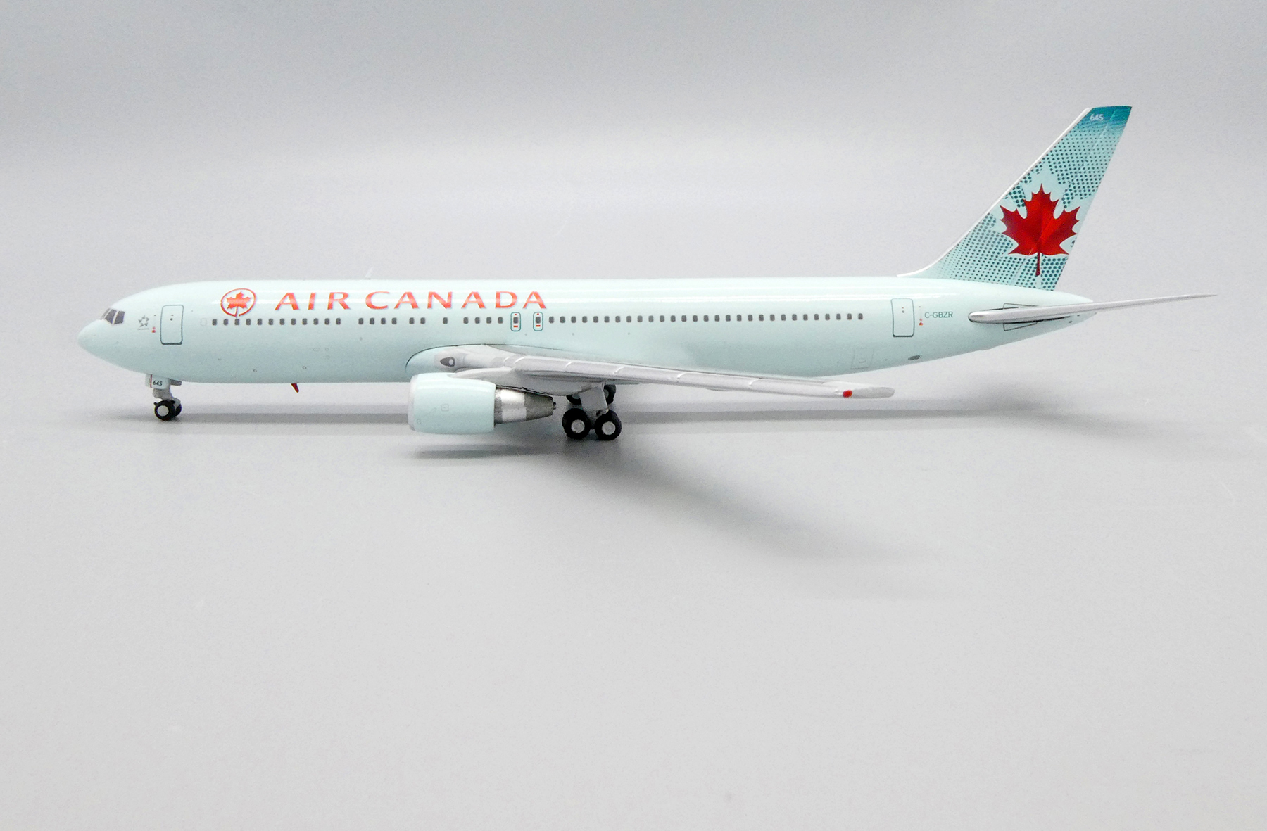 :: JC Wings 1:400 XX4441 Air Canada Boeing 767- 300(ER)