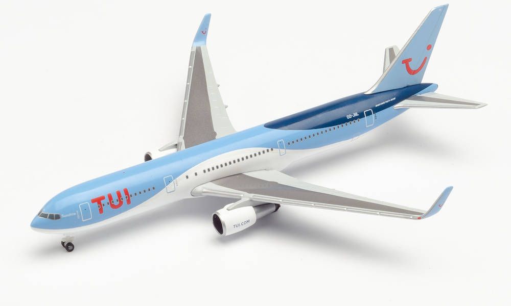 Details about   BOEING 767-300  #502832  HERPA WINGS 1:500 SCALE 