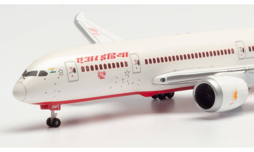 Herpa Wings Air India 150 Year Mahatma Ghandi Boeing 787-8 Dreamliner 534512