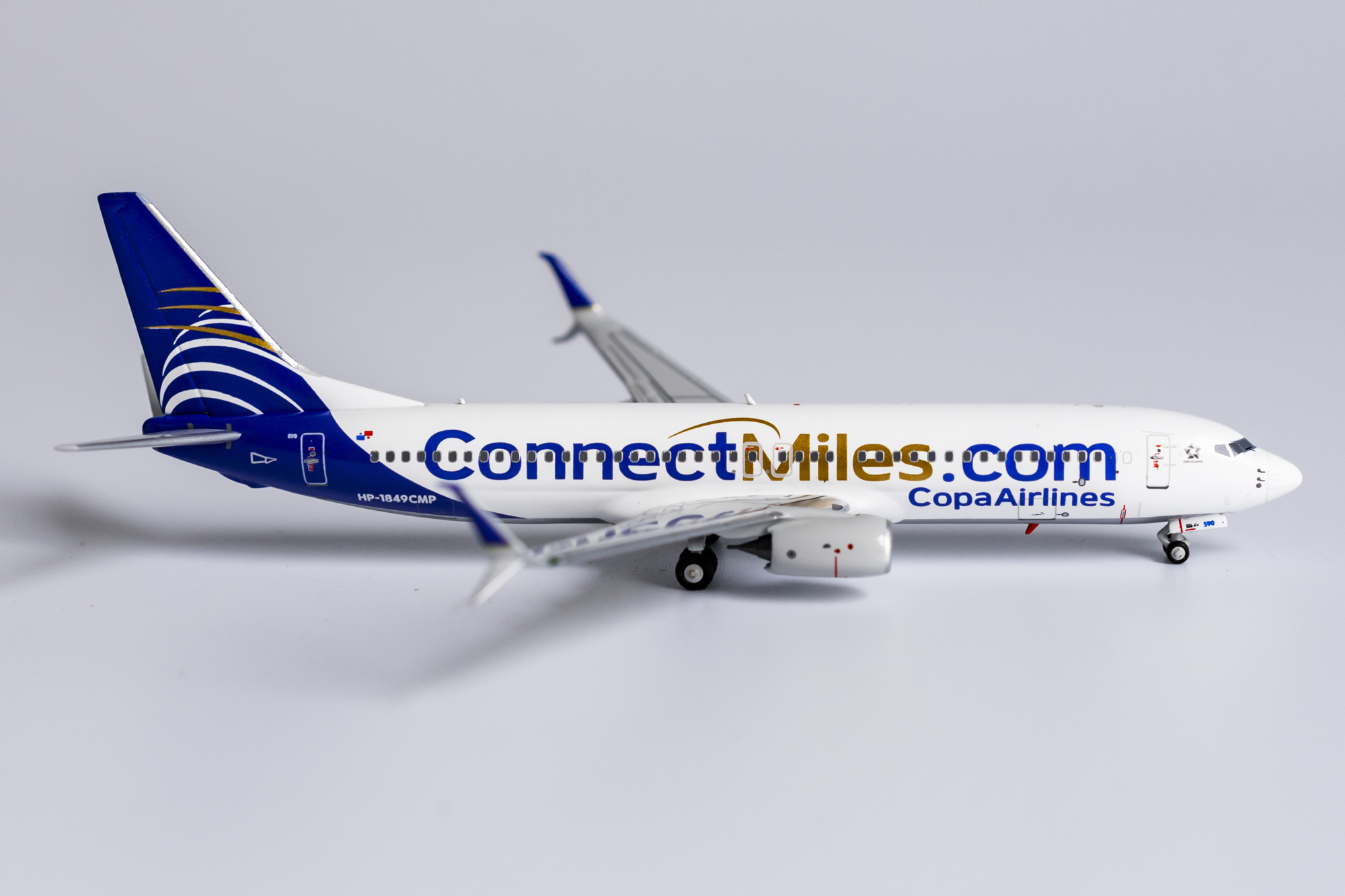  NGM58107 1:400 NG Model Copa Airlines B737-800(W) Reg  #HP-1537CMP (pre-Painted/pre-Built) : Arts, Crafts & Sewing