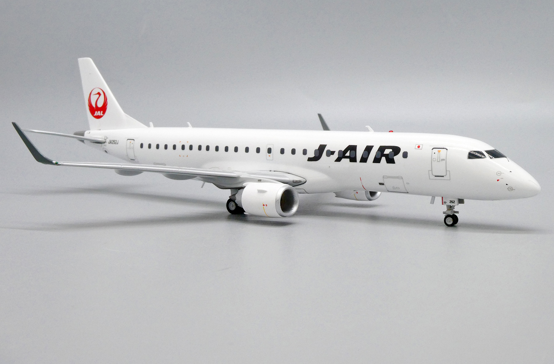 即日発送】 J-Air JAL 1/400 エンブラエルERJ-170 航空機 