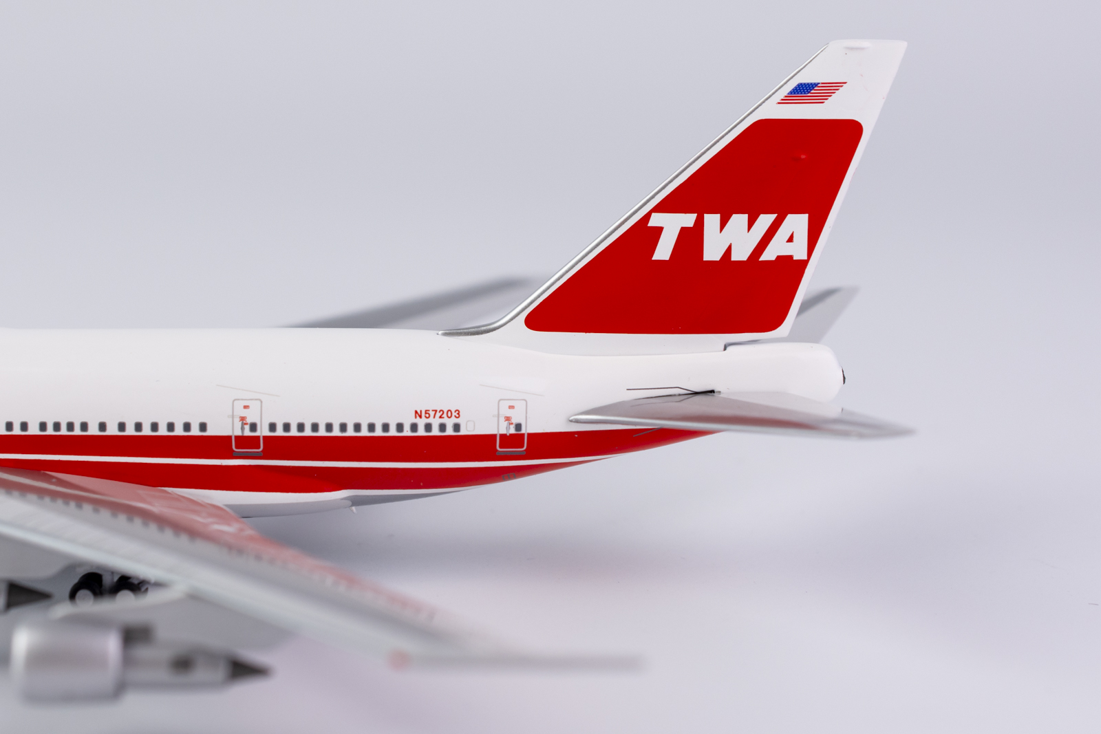 ScaleModelStore.com :: NG Models 1:400 - 07020 - Trans World Airlines - TWA  Boeing 747SPBoeing 747SP