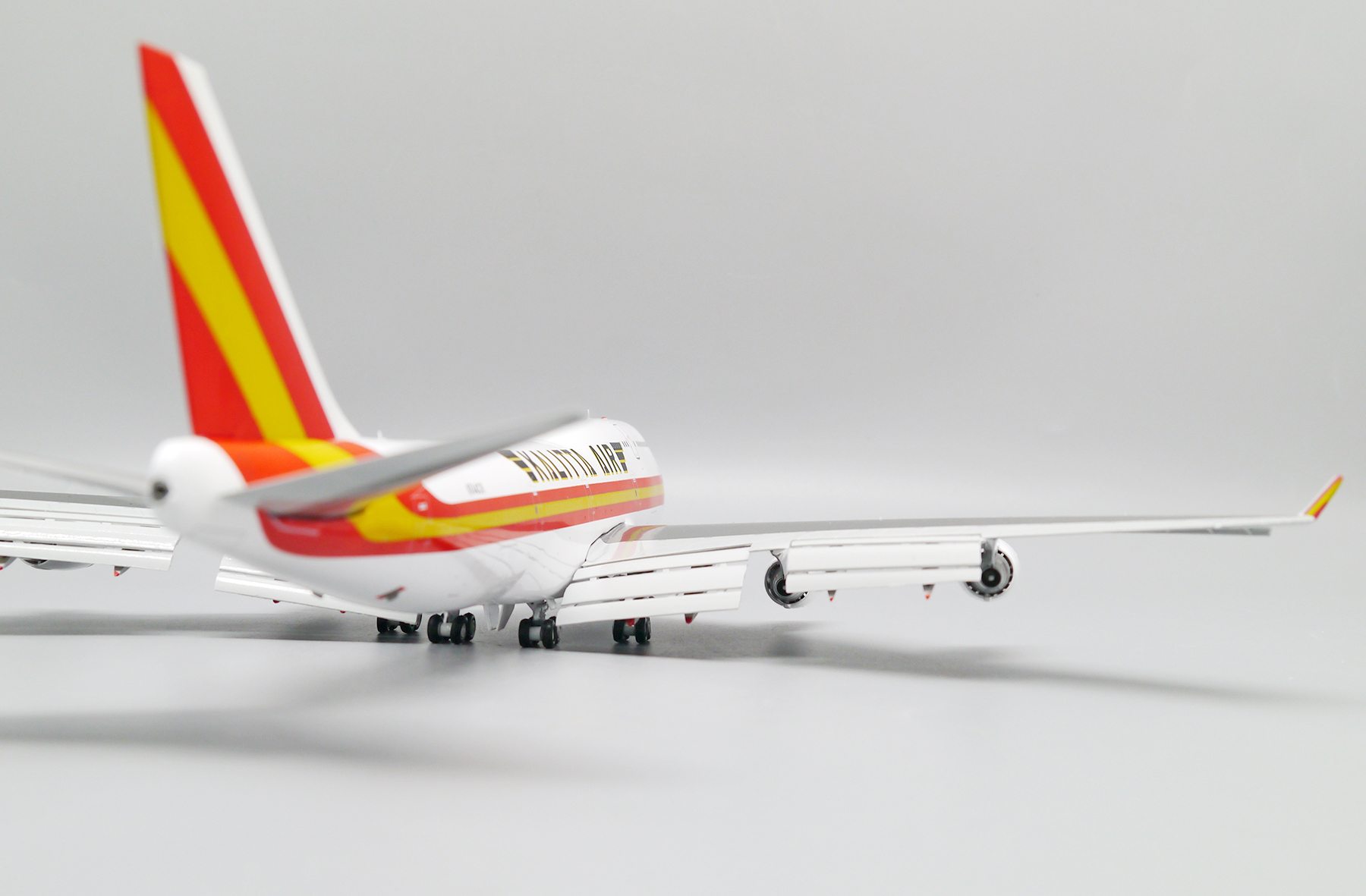 お取り寄せ】 専用 カリッタ kalitta 1/400 jc-wings カーゴ 航空機 お取り寄せ】 専用 カリッタ kalitta 1/400 jc-wings カーゴ 航空機