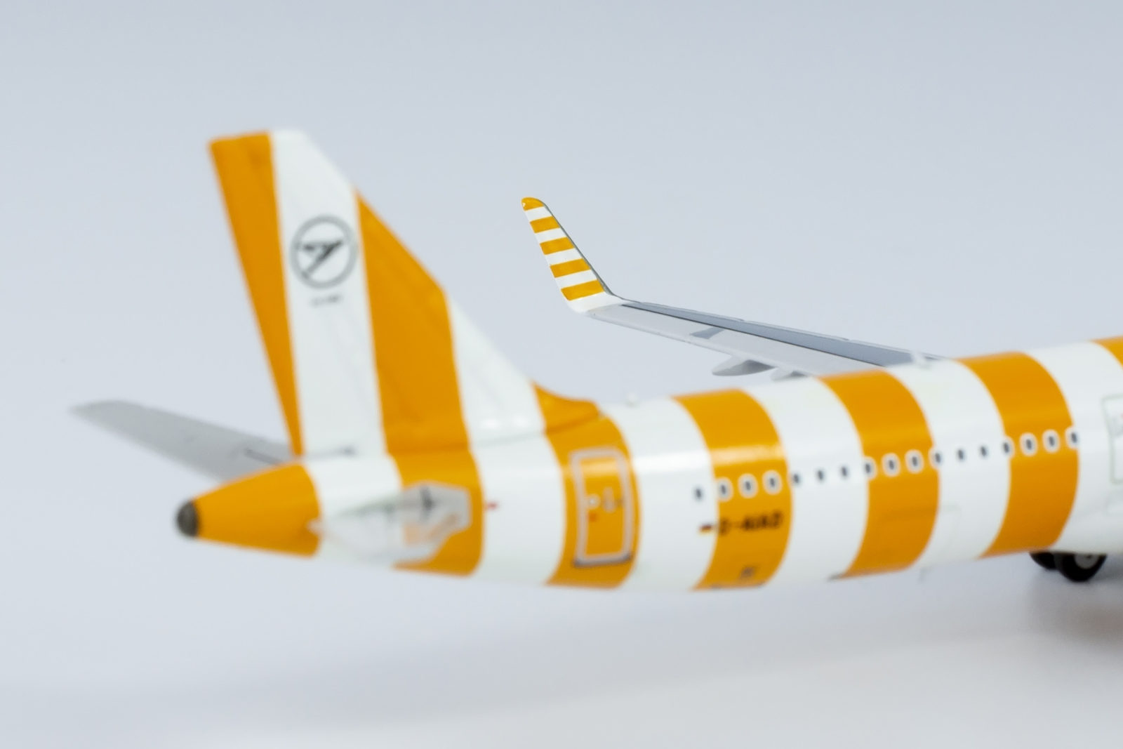 ScaleModelStore.com :: NG Models 1:400 - 13040 - Condor
