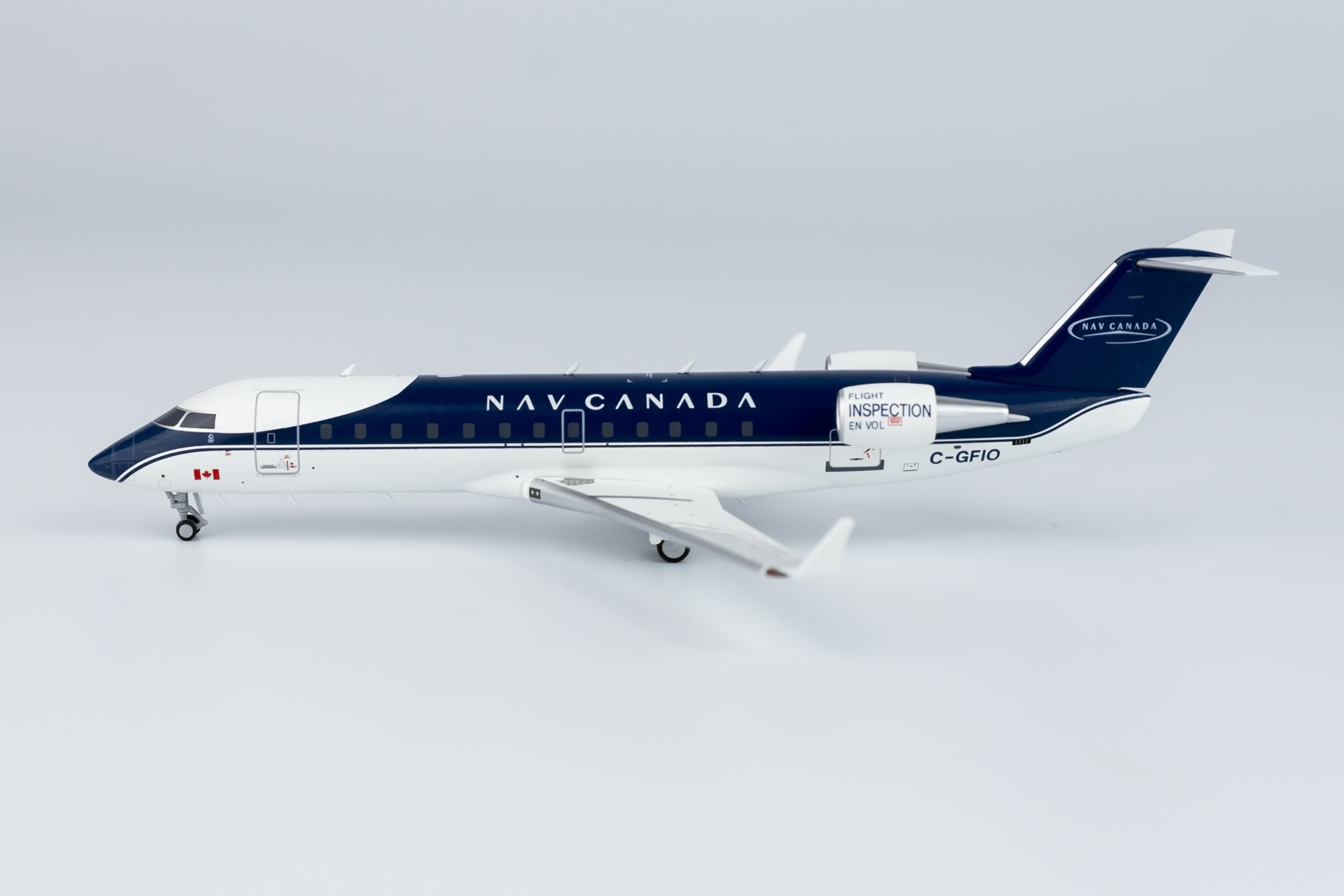 Nav Canada Bombardier CRJ-200ER