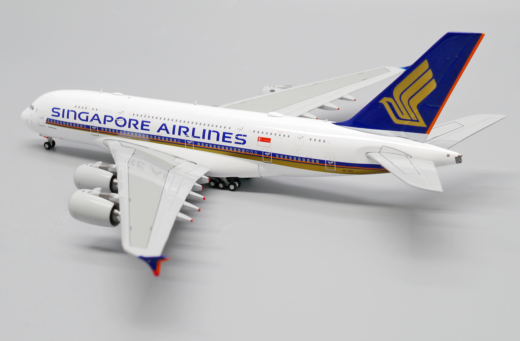 モデルプレーン シンガポール航空 A380-800 スケール1:400 1/200