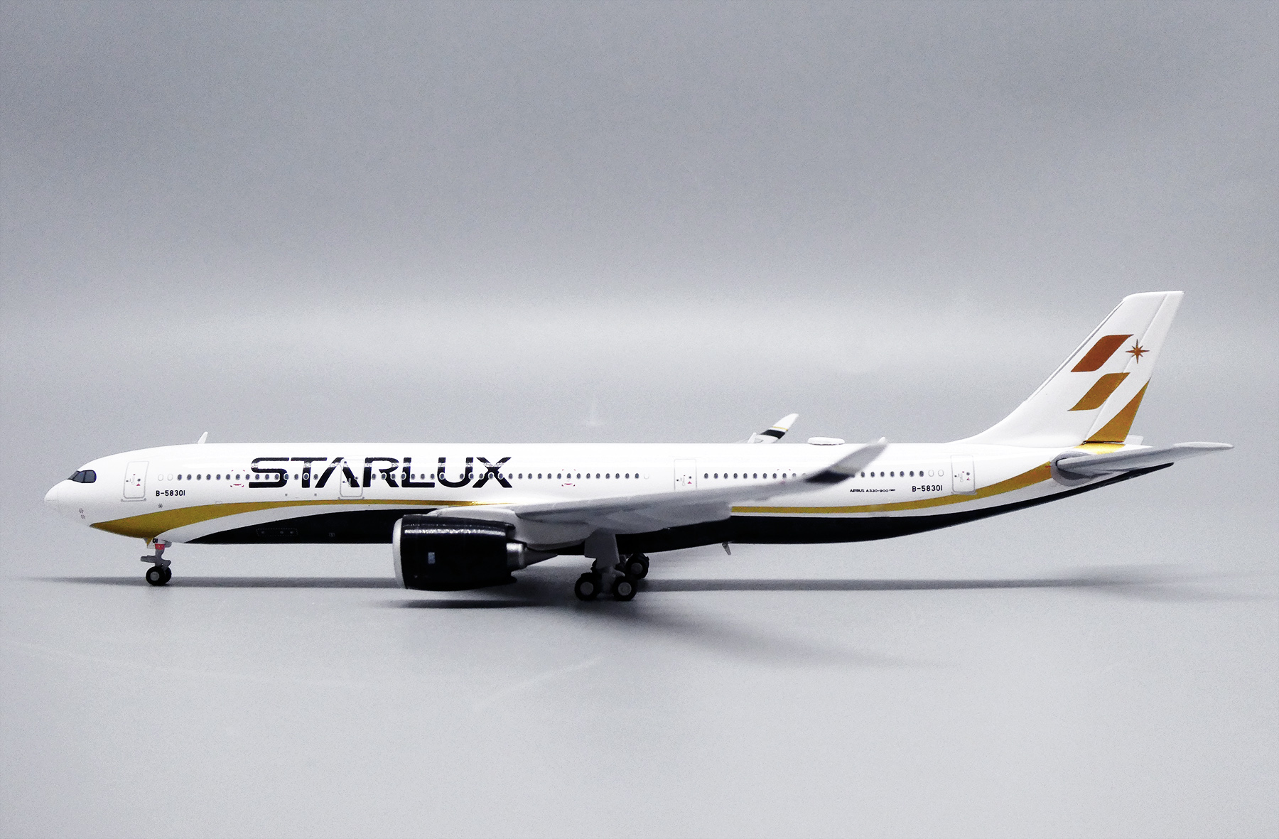 Starlux Airlines Airbus A330-900neo