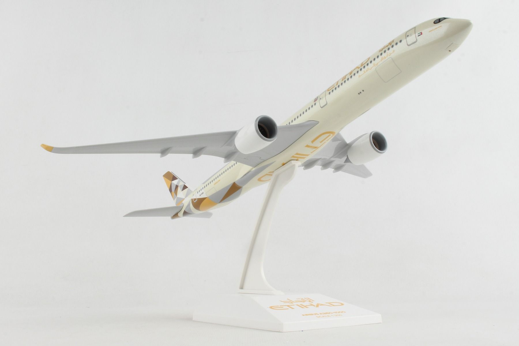 ScaleModelStore.com :: Skymarks 1:200 - SKR1111 - Etihad