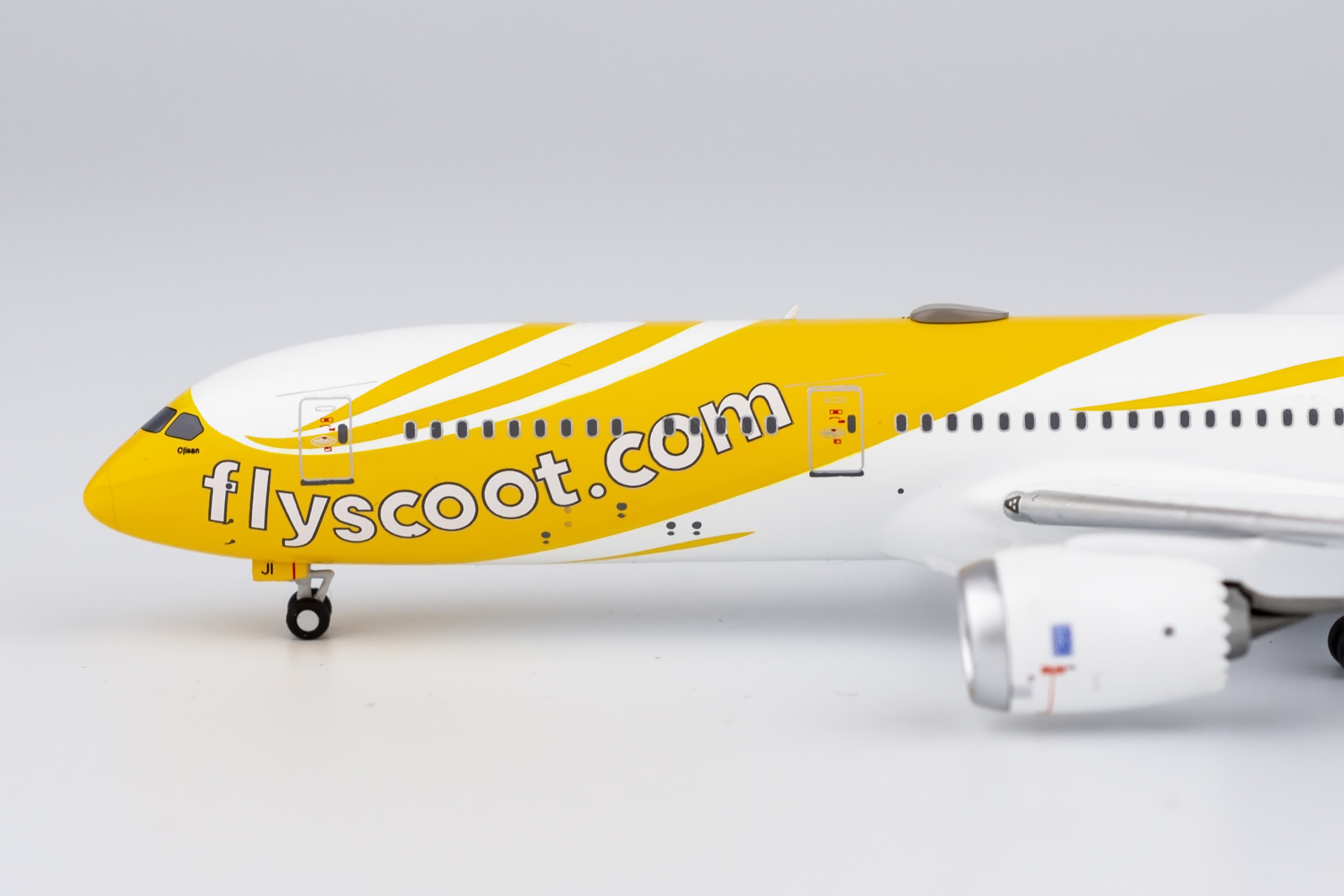 ScaleModelStore.com :: NG Models 1:400 - 55097 - Scoot Boeing 787-9