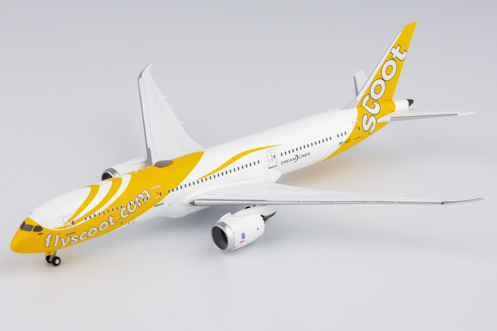 ScaleModelStore.com :: NG Models 1:400 - 55097 - Scoot Boeing 787-9