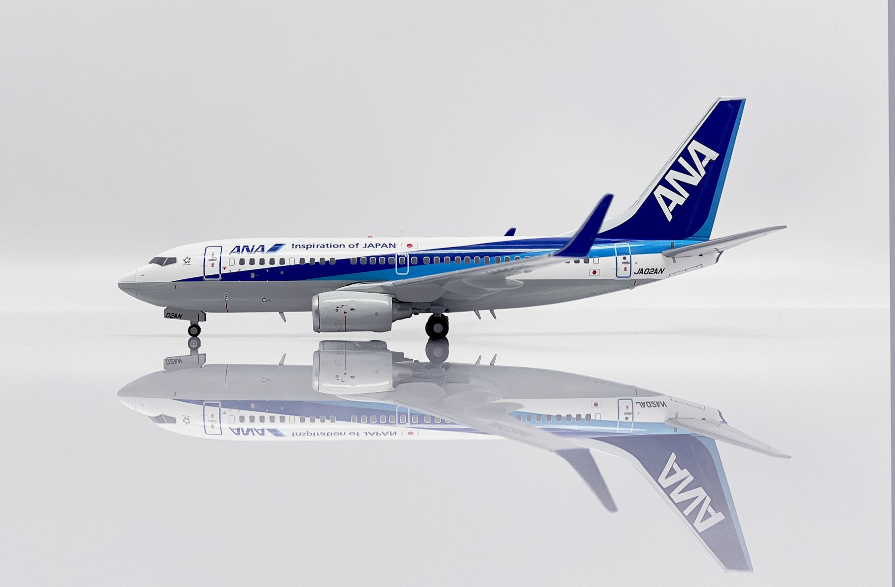 ANA- All Nippon Airways Boeing 737-700