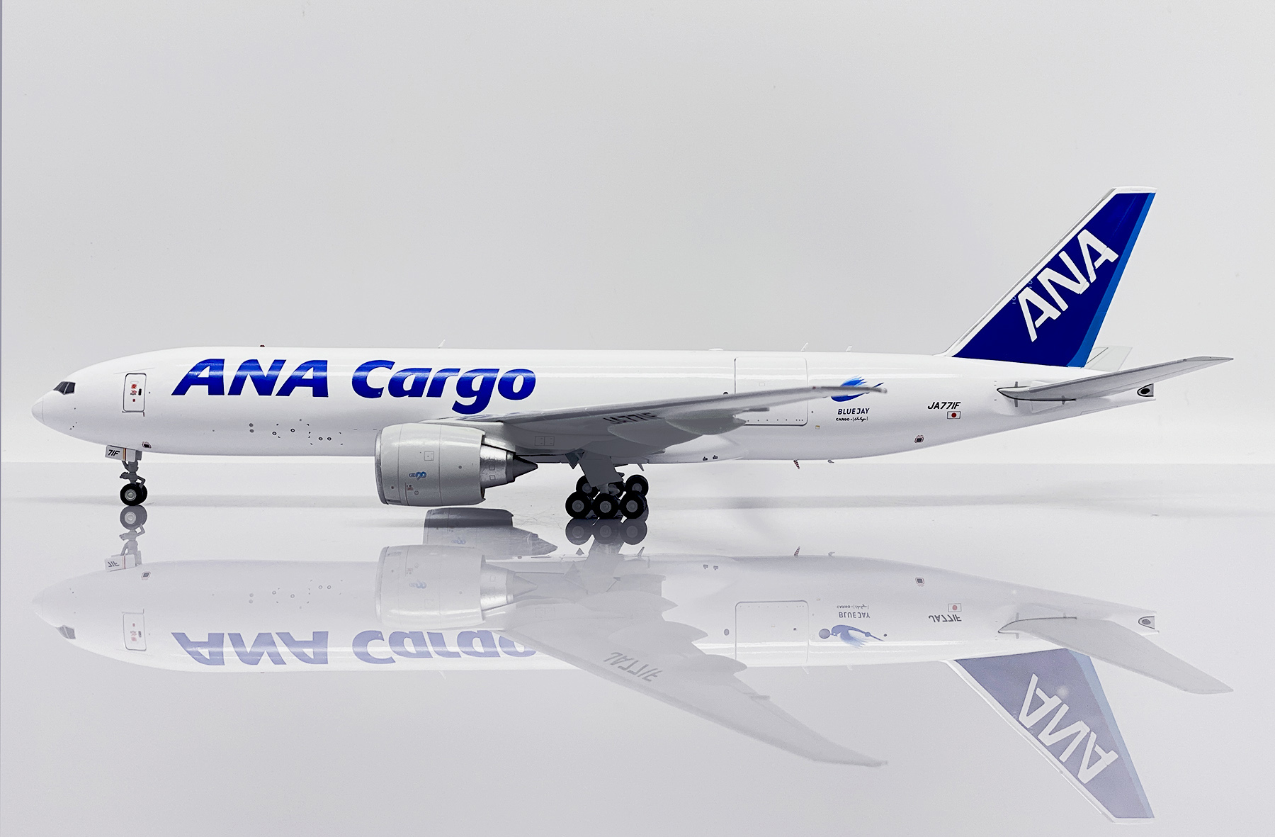 ScaleModelStore.com :: JC Wings 1:200 - SA2012C - ANA Cargo Boeing
