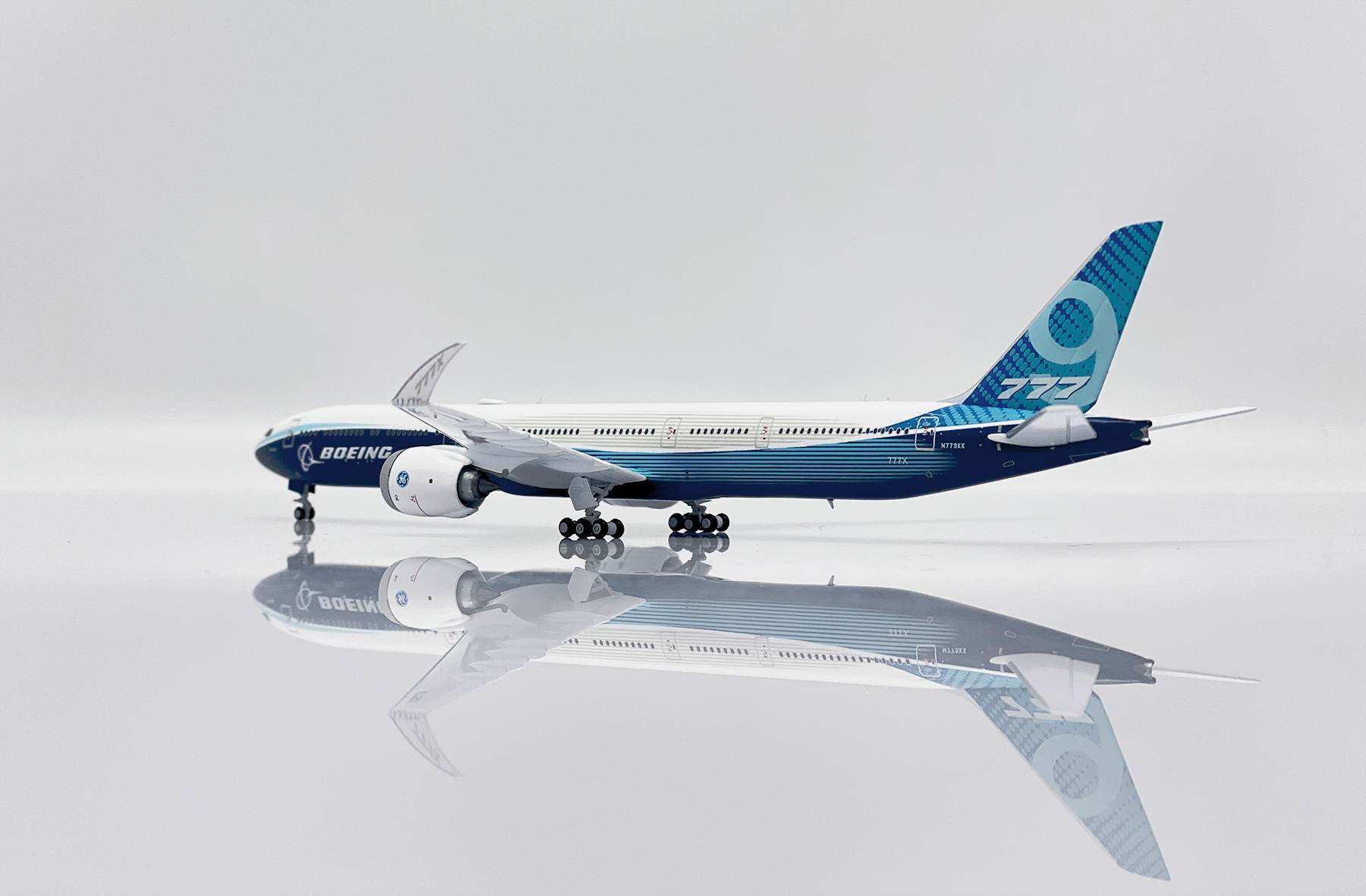ScaleModelStore.com :: JC Wings 1:400 - LH4161X - Boeing