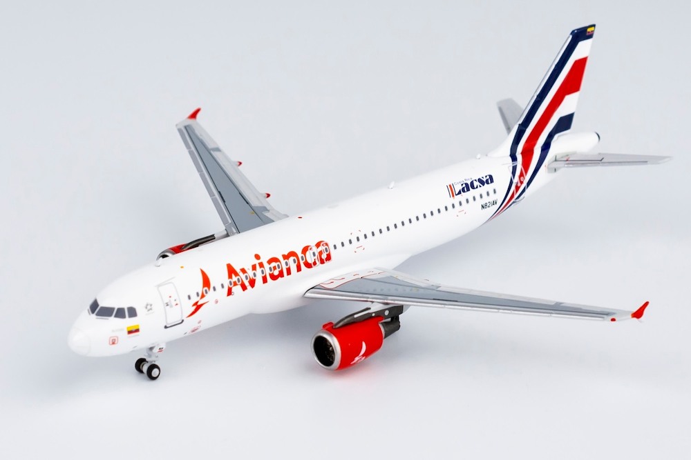 ScaleModelStore.com :: El Aviador 1:200 - EAV821 - Avianca Airbus A320-214