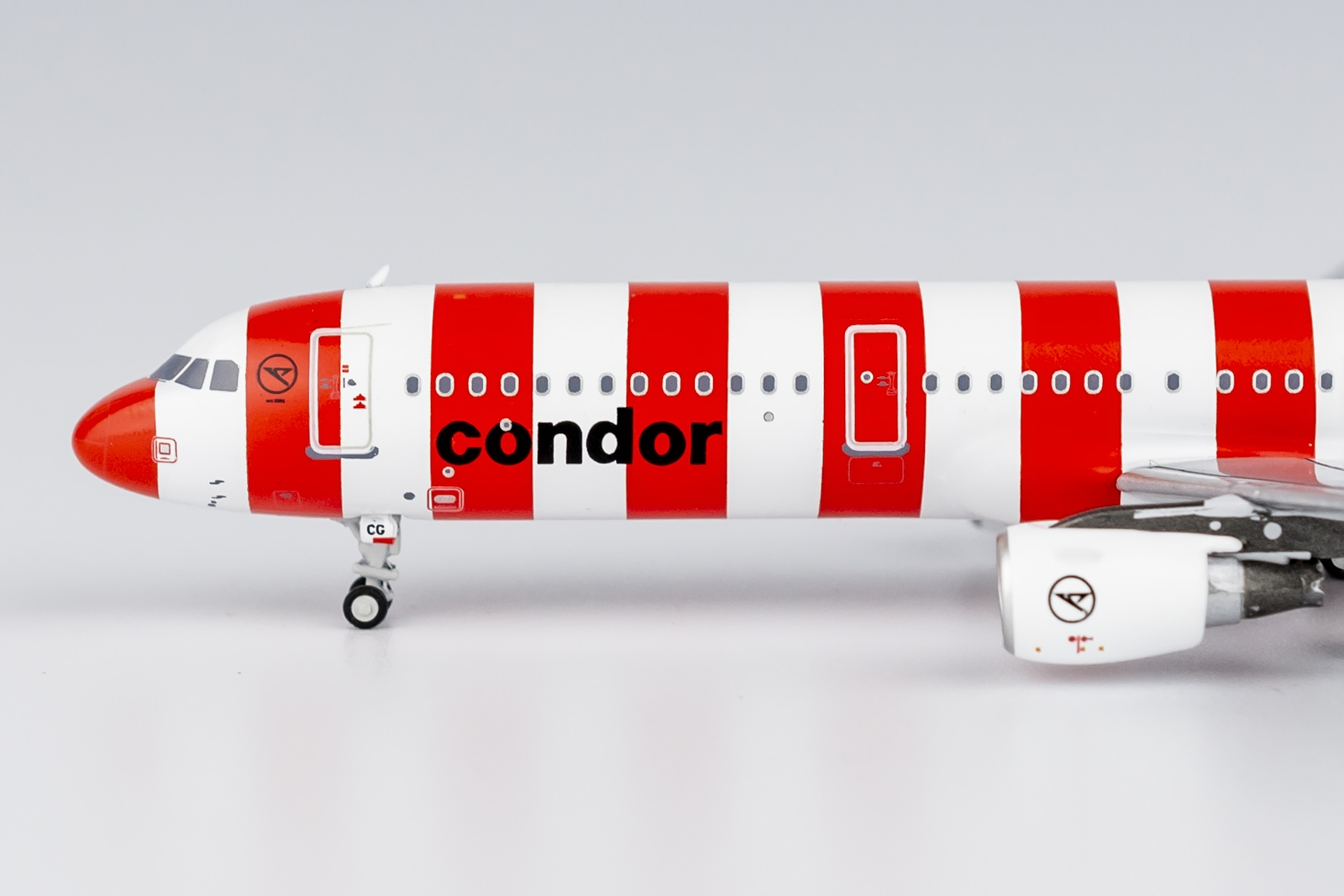 ScaleModelStore.com :: NG Models 1:400 - 13046 - Condor