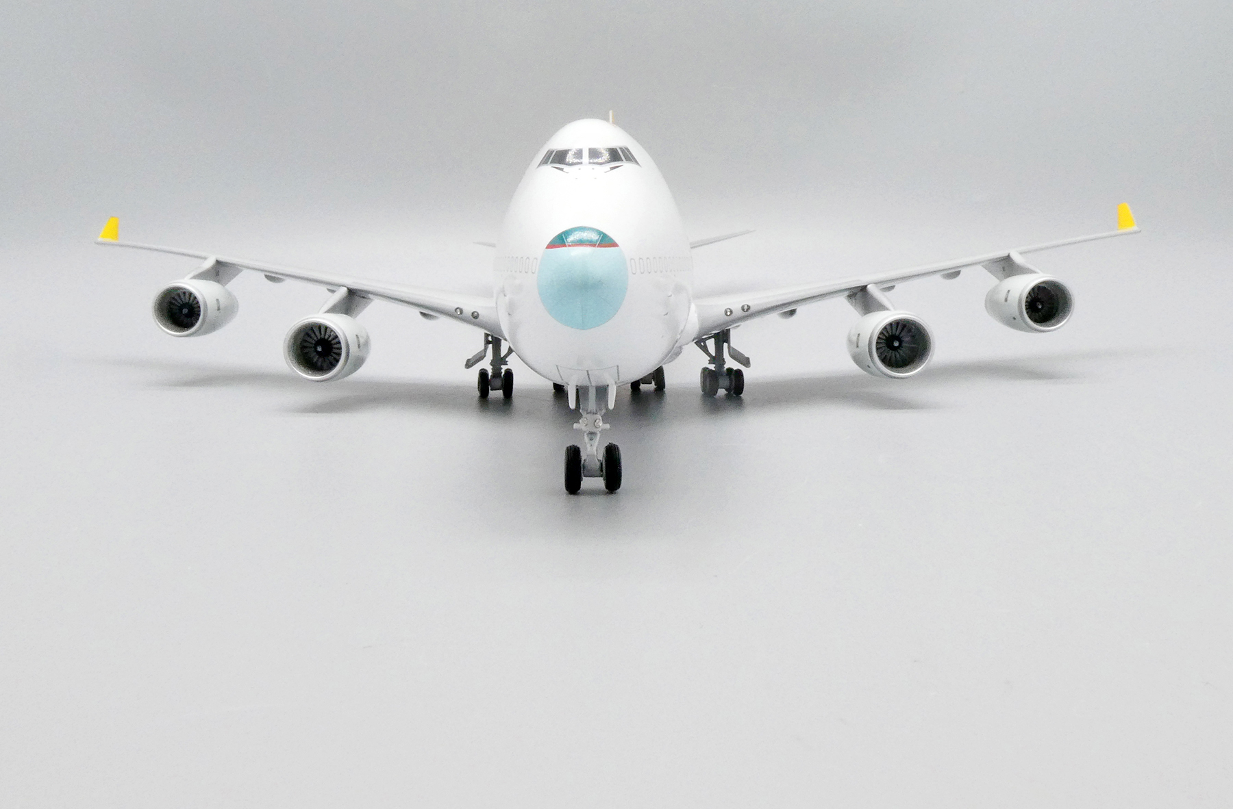 ScaleModelStore.com :: JC Wings 1:200 - XX2715 - Air Hong