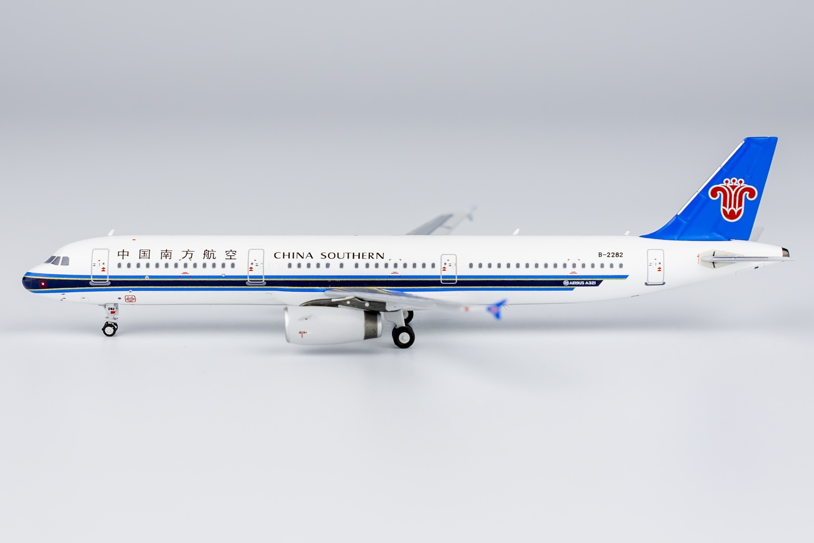 ScaleModelStore.com :: NG Models 1:400 - 13067 - China Southern