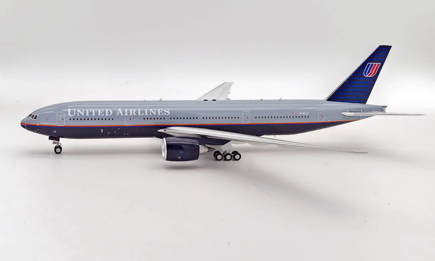 United Airlines Boeing 777-200