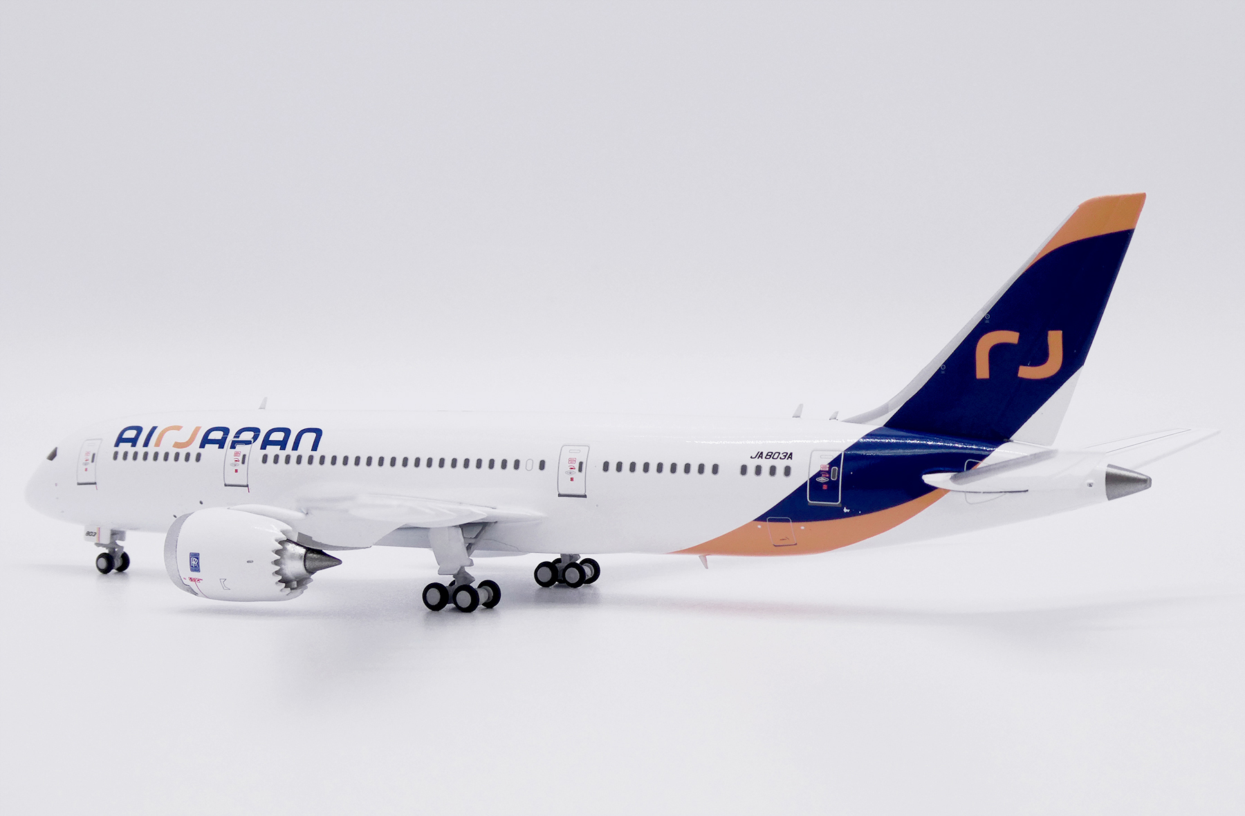 ScaleModelStore.com :: JC Wings 1:400 - SA4042 - Air Japan