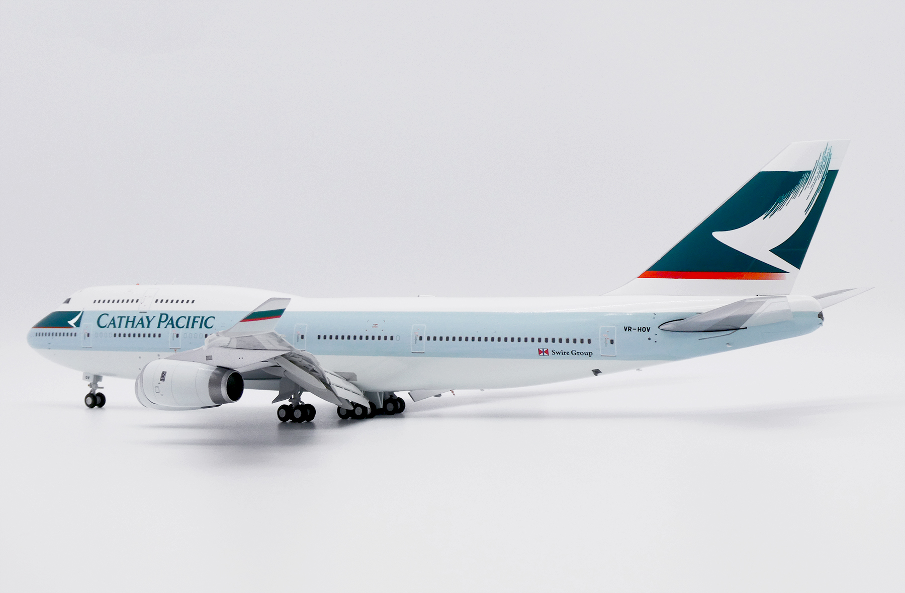 JC Wings 1:200 Cathay Pacific B747-400 Diecast Aircraft