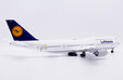 Lufthansa Boeing 747-8 (JC Wings 1:200)