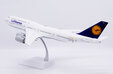 Lufthansa Boeing 747-8 (JC Wings 1:200)