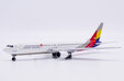 Asiana Boeing 767-300 (JC Wings 1:400)