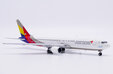 Asiana Boeing 767-300 (JC Wings 1:400)