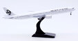 Air New Zealand Boeing 777-300ER (JC Wings 1:400)