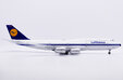 Lufthansa Boeing 747-8 (JC Wings 1:200)