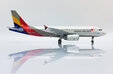 Asiana Airlines Airbus A320 (JC Wings 1:200)