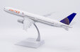 United Airlines Boeing 767-400ER (JC Wings 1:200)