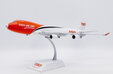 TNT Boeing 747-400F (JC Wings 1:200)
