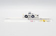 JAL Towing Tractor (JC Wings 1:200)