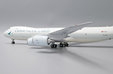 Cathay Pacific Cargo - Boeing 747-8F (JC Wings 1:200)