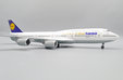 Lufthansa Boeing 747-8 (JC Wings 1:200)
