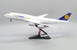 Lufthansa Boeing 747-8 (JC Wings 1:200)