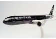 Air New Zealand Boeing 777-300ER (Herpa Snap-Fit 1:200)